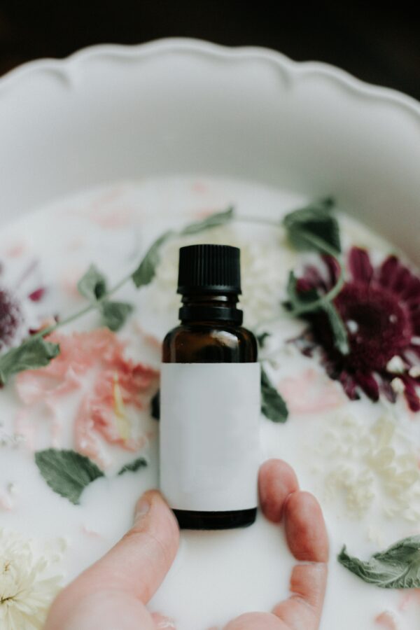 Maheen Herbal Hair Oil – Strength, Shine & Growth